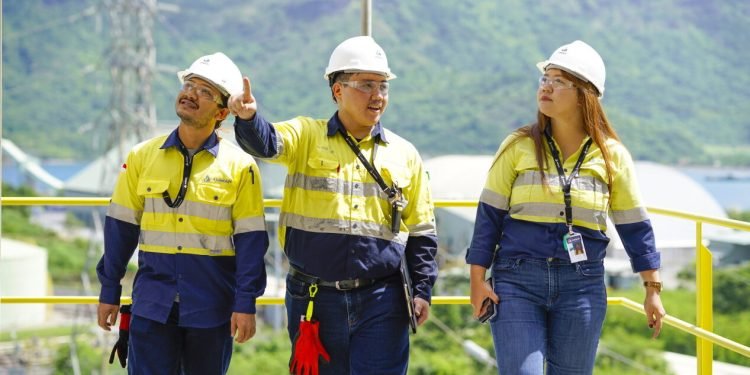 Harga Saham Amman Mineral (AMMN) Naik 2,36% Jadi Rp1.735 Pasca Listing