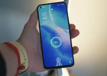 Cas HP Sebaiknya Hanya 80 Persen