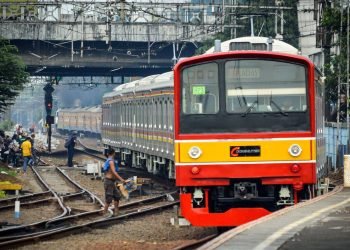 Akibat Truk Tabrak Tiang Listrik, KRL Kebayoran-Pondok Ranji Terganggu