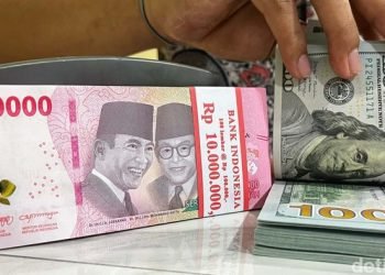 Rupiah Dibuka Menguat