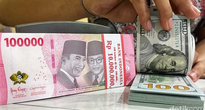 Rupiah Dibuka Menguat