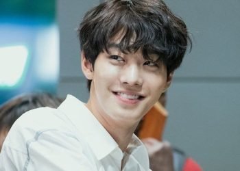 Ahn Hyo Seop Sapa Fans Indonesia