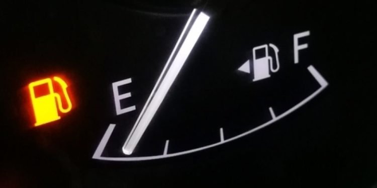 Lampu Indikator BBM Menyala, Segera Bawa Mobil ke SPBU