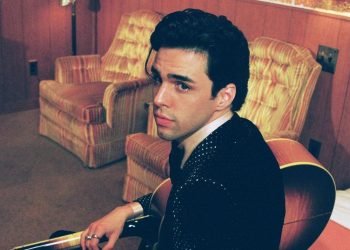 Stephen Sanchez Rilis Debut Album Angel Face September Mendatang