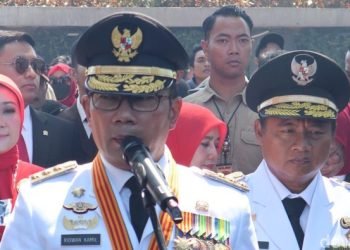 Atasi Polusi Udara, Ridwan Kamil Kaji Opsi WFH Pekerja di Bodebek