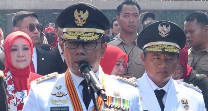 Atasi Polusi Udara, Ridwan Kamil Kaji Opsi WFH Pekerja di Bodebek