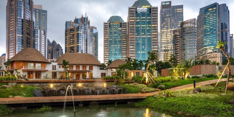 Menikmati Hutan Kota GBK Alternatif Pilihan Wisata Warga Jakarta