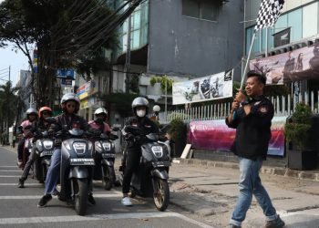 Komunitas Genio Menikmati Suasana Kota Jakarta Dengan Sunmori