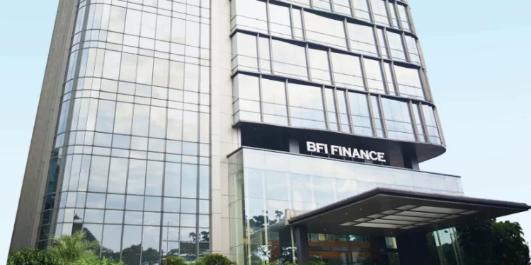 BFI Finance juga berhasil membukukan total pendapatan sebesar Rp 4,8 triliun, meningkat 23,9 persen yoy