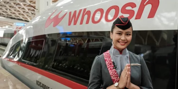 Banyak Respon Positif, Kereta Cepat Whoosh Tambah Jadwal Perjalanan