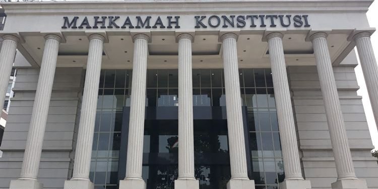 MK Kabulkan Penarikan Satu Gugatan Usia Minimal Capres-Cawapres