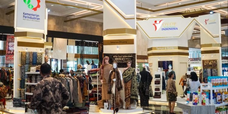 12 IKM Binaan Kemenperin Mejeng di Inacraft On October 2023