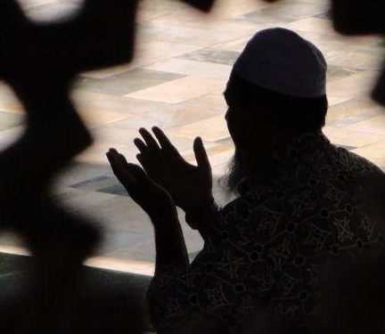 keutamaan-sholat-jumat-dan-cara-melaksanakannya