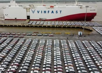 70 diler mobil di seluruh AS telah mengajukan permohonan untuk menjual mobil listrik VinFast