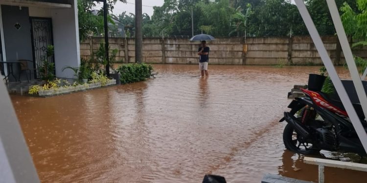 Warga The Jasmine Boulevard Keluhkan Banjir dan SOP Keamanan