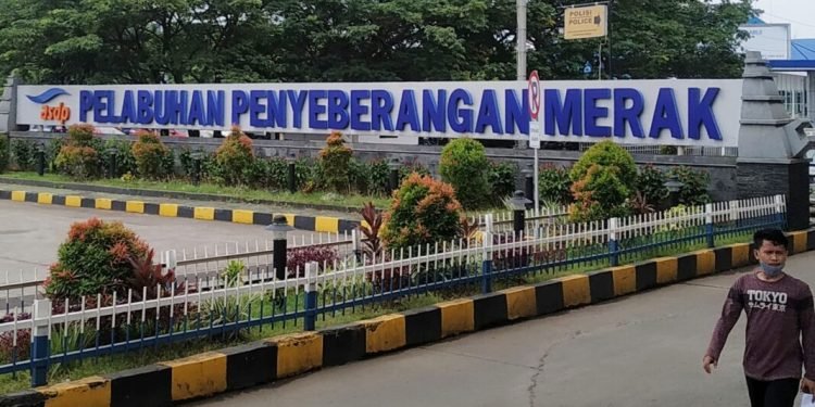 Jelang Nataru, Penyeberangan Pelabuhan Merak Dialihkan ke Ciwandan