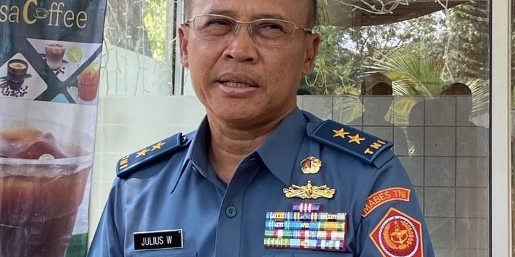 Mayor Teddy Hadiri Debat Capres Prabowo, Puspen TNI: Dia Melekat