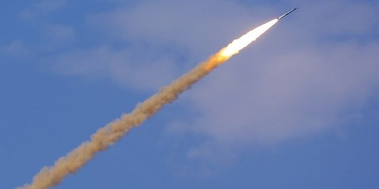 Kapal Perang AS Diserang Rudal Jelajah Yaman