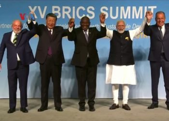 Anggota BRICS kini menempati 40 persen populasi global, dan hampir sepertiga ekonomi dunia.