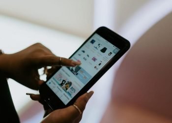 Aplikasi e-commerce Shopee, dicatat digunakan sebanyak 50 persen oleh UMKM