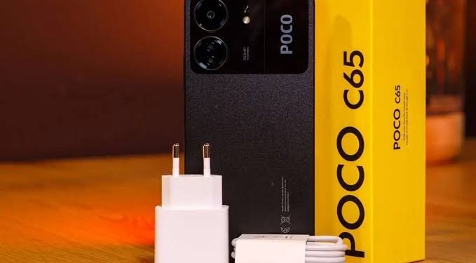 POCO C65 memiliki setup kamera AI triple 50MP sebagai satu-satunya fitur AI di kelasnya. Kamera utama 50MP dilengkapi dengan 10 filter dan frame film, sementara kamera selfie 8MP menyajikan efek cahaya natural dan berbagai filter yang menarik
