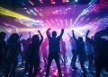 Khusus untuk jasa hiburan pada diskotek, karaoke, kelab malam, bar, dan mandi uap/spa, berdasar UU No 1 Tahun 2022 ditetapkan pajak 40 hingga 75 persen