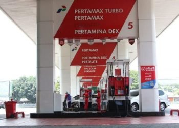 Program RMO meliputi peningkatan standar kebersihan dan kenyamanan untuk toilet, musala, dan totem SPBU yang bersih dan jelas. Ada juga layanan Fast Track bagi pengguna Pertamax Series dan Dex Series