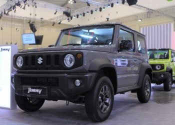 PT Suzuki Indomobil Sales (SIS) akan meluncurkan Suzuki Jimny lima pintu. Jimny lima pintu ini dicatat telah masuk Indonesia dan sudah bisa dipesan (inden) sejak awal Januari 2024