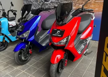 Setelah dipotong subsidi, harga tipe United E-Motor MX1200 menjadi Rp 8,8 juta, T1800 Rp 23,5 juta, TX1800 jadi Rp 26,9 juta dan tipe tertinggi TX3000 tinggal Rp 42,9 juta. Harga tersebut merupakan harga on the road (OTR) Jakarta