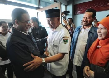 Kunjungi Tanah Minang, Anies Disambut Gubernur Sumbar