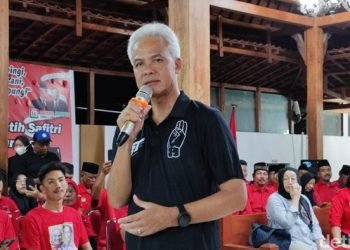 Disinggung Jokowi Soal Jalan di Jateng, Ganjar: Saya Sampaikan Terima Kasih