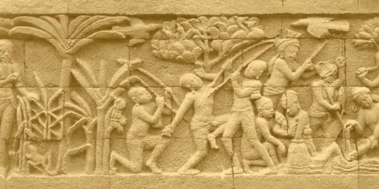 Dalam relief Borobudur tersebut, tampak jelas sang pemanah menggunakan panahnya secara asimetri. Di mana sang pemanah memegang busurnya pada posisi dua pertiga dari ujung atas busur.