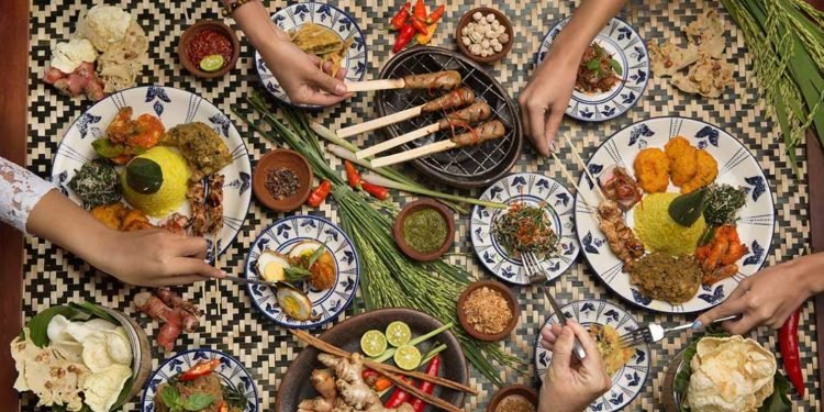 Rekomendasi 10 Wisata Kuliner Khas Pulau Dewata Bali