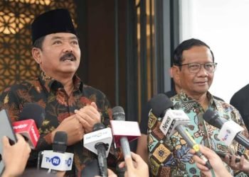 Bertemu Mahfud MD, Hadi Tjahjanto Dapat Arahan Penyelesaian Kasus di Kemenko Polhukam