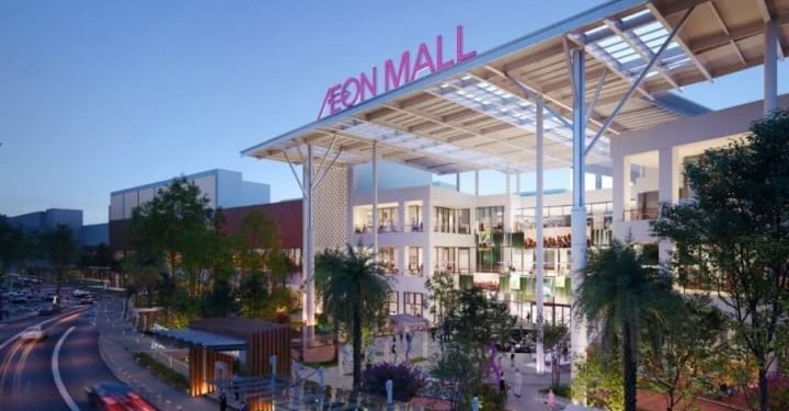 AEON Mal Deltamas Cikarang yang dicatat menggabungkan konsep Nature, Future, Japanese dan Entertainment, menawarkan berbagai hiburan dan pengalaman berbelanja yang menyenangkan dengan berbagai pilihan toko mulai dari fashion, hobi, serta food and beverage.