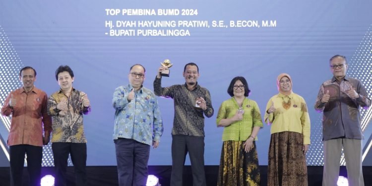 BPRS Buana Mitra Perwira raih top BUMD Awards 2024