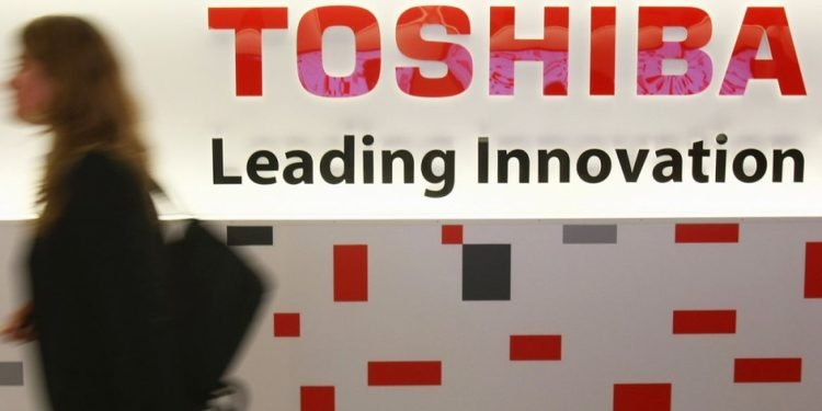 Raksasa Elektronik Toshiba Diterjang Kabar Kebangkrutan