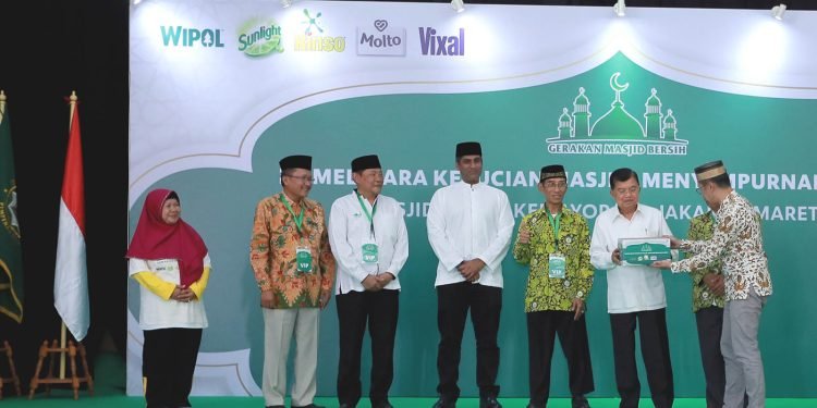Rangkaian program telah terselenggara sejak Januari lalu melalui pendistribusian 50.000 paket kebersihan bagi masjid di seluruh wilayah Nusantara