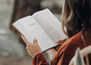 3 Manfaat Hobi Baca Buku Selain Menambah Wawasan