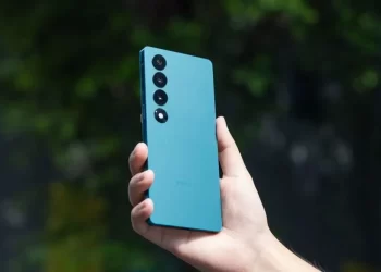 Ponsel ini diluncurkan di China sebagaimana dilansir Gizmochina, (24/4/2024). Untuk varian 16GB+1TB, harga dibanderol 1,020 dolar AS (16,4 juta).