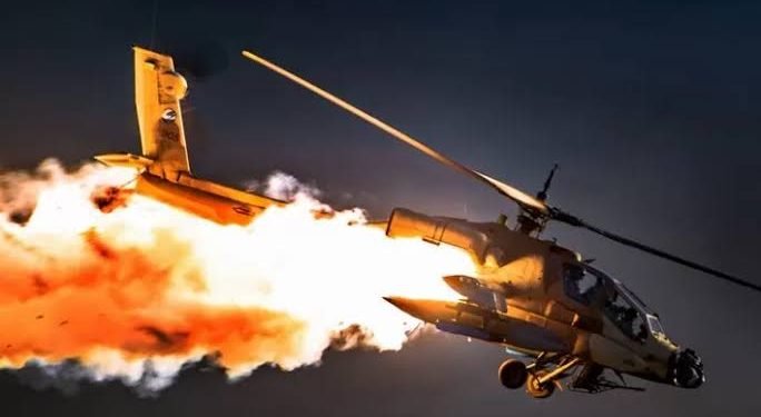 2 Helikopter Malaysia Takbrakan, 10 Tewas