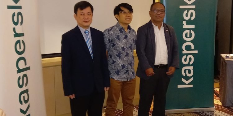 Kaspersky Next merupakan lini produk keamanan siber baru yang mencakup perlindungan titik akhir yang kuat yang didukung oleh kemampuan AI, dan melampaui EPP (Endpoint Protection Platform) klasik, yang menyatukan EDR dan XDR untuk pelanggan korporat dari berbagai ukuran dan industri.