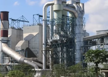 Investasi industri gula dan bioetanol di Kabupaten Merauke, Papua Selatan diminta melibatkan masyarakat setempat. Sehingga hak-hak daerah, pelepasan tanah adat, serta adanya orang daerah yang ikut dalam usaha tersebut, tetap diperhatikan.