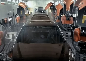 BYD berencana untuk memperkenalkan baterai lithium iron phosphate (LFP) Blade 2.0 pada paruh kedua tahun ini, sementara itu CATL akan meluncurkan Qilin Battery 2.0 pada akhir tahun