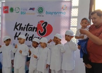 Jufi Adakan Khitan Holiday III di Pesantren Persis Rancabango Garut