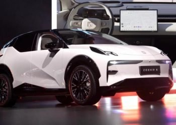 Dua mobil ini memang dirancang menggabungkan konsep desain Eropa yang mewah dan penuh gaya dengan teknologi otomotif canggih dari China. Gabungan ini menjadi nilai tambah yang ditawarkan Zeekr kepada calon konsumen barunya di Tanah Air