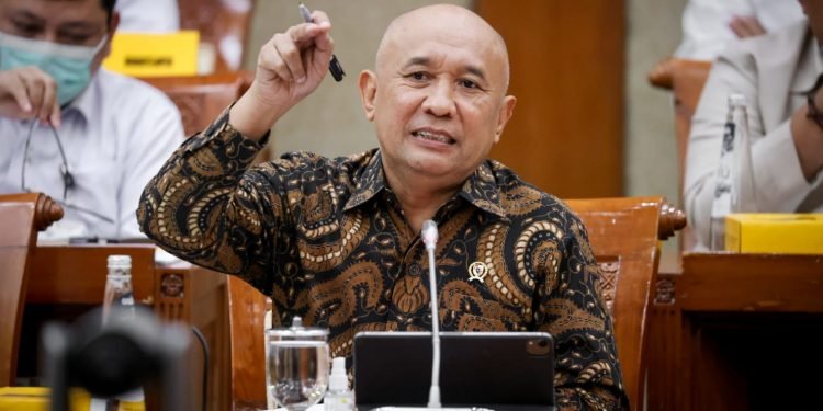 Menurut Teten kembali, skema credit scoring sudah dilakukan di 145 negara lain. Pihaknya kini juga telah melakukan uji eksperimen terhadap 72 ribu UMKM, dan hasilnya cukup memuaskan, di mana penyaluran KUR bisa naik sebesar 5%.