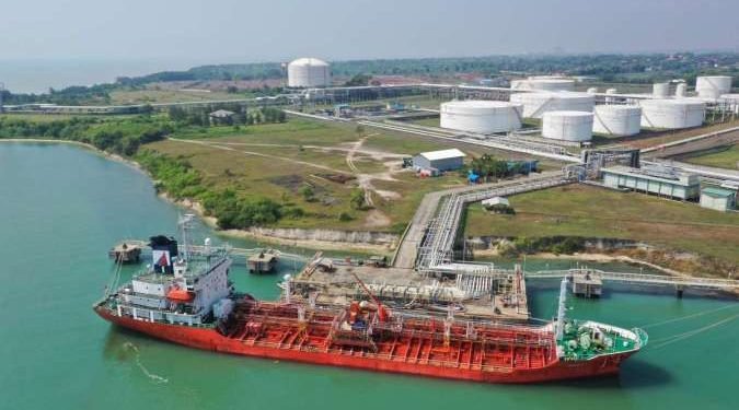 Menurut Ego, rata-rata penyaluran BBM Pertamina di Timor Leste mencapai 5.854 Kiloliter (KL) per bulan. Sedangkan LPG mencapai 28 Metric Ton (MT) per bulan, dan penyaluran untuk pasokan Avtur sebesar 140 KL per bulan. Sementara untuk produk Pelumas, penyaluran mencapai 11 KL per bulan