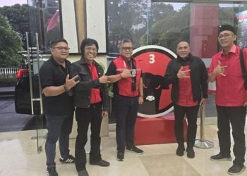 Bendera PDIP dan Hanura Berkibar di Kantor Pemenangan Edy Rahmayadi