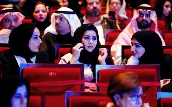 Heboh! Arab Saudi Akan Bangun Bioskop Dekat Ka’bah